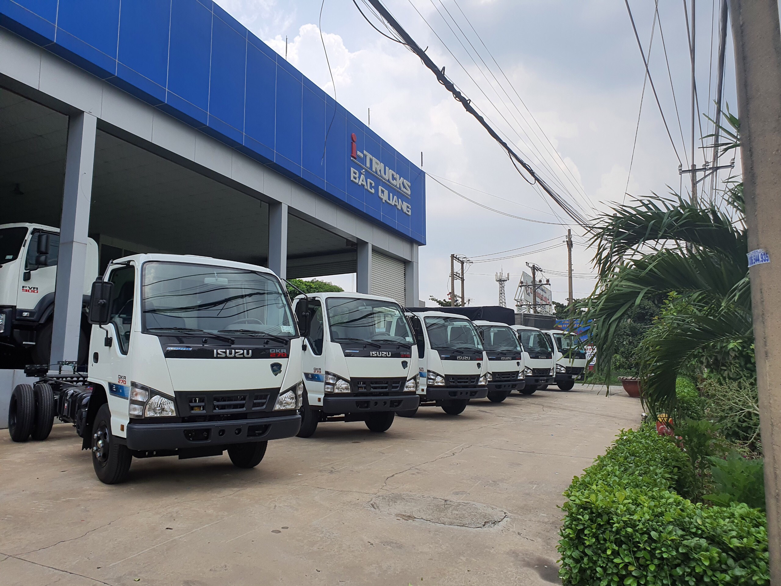 GIOI-THIEU-ISUZU-BAC-QUANG